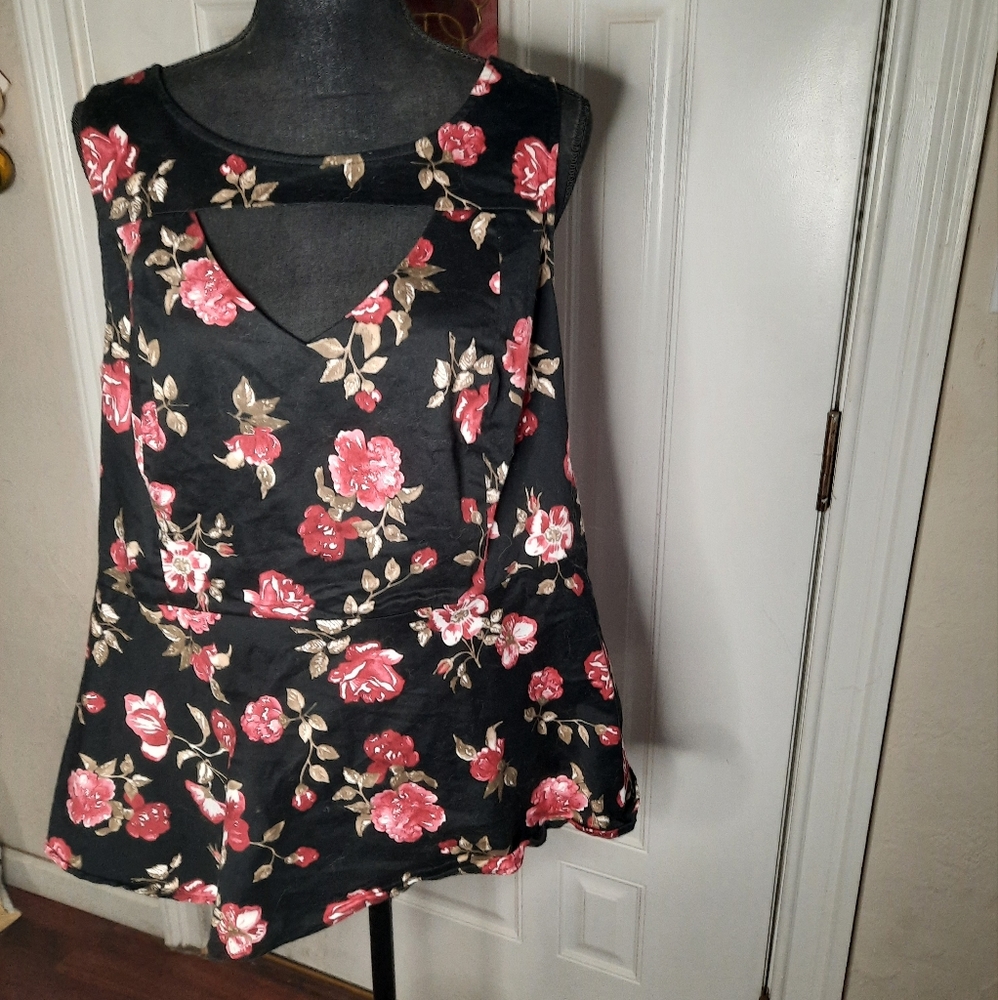 Sleeveless red rose black floral top with key whole